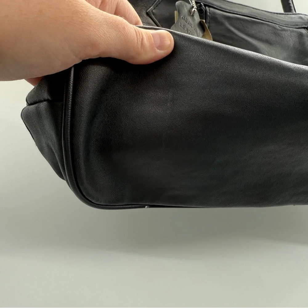 Wilsons Leather NWT Shoulder‎ Bag Black Women’s Handbag Classic Everyday Purse